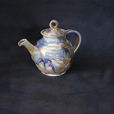 Small tea pot